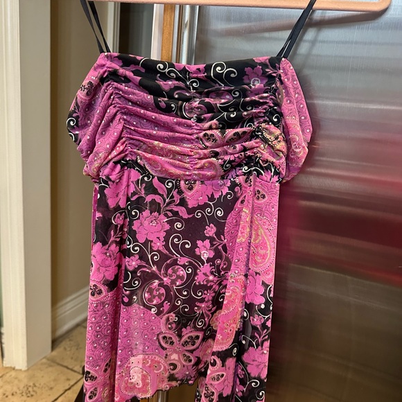 Beautiful Halter Top - Picture 4 of 4